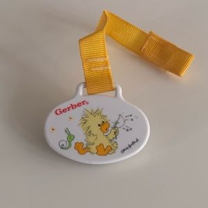 Suzy’s Zoo Pacifier Holder Clip